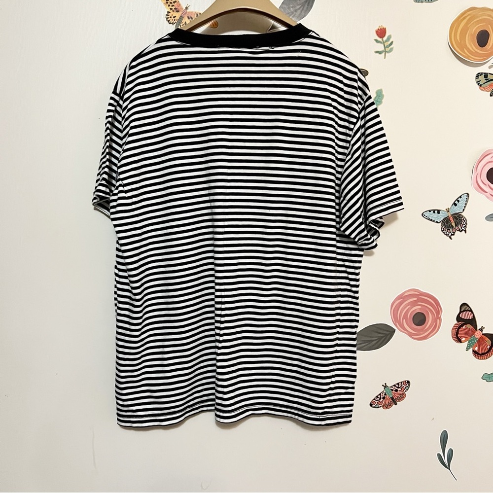 Vintage Black and White Striped Short Sleeve Tee L/XL - Picture 4 of 7